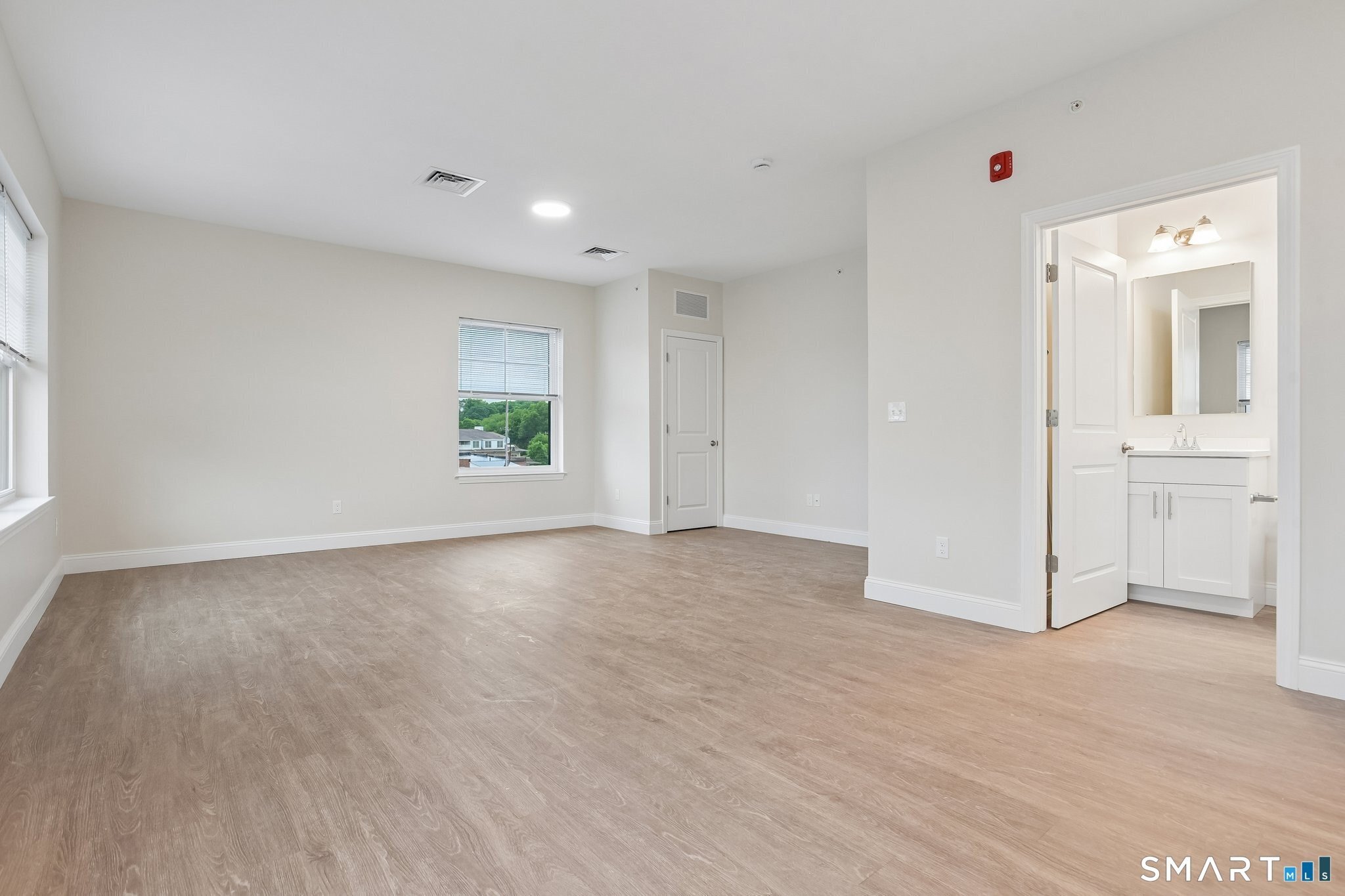 55 Steele Blvd #312 – photo 5