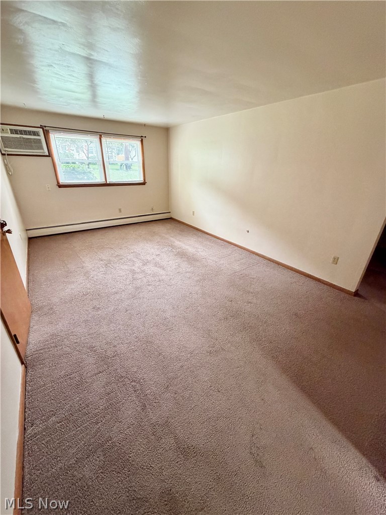 320 E Chestnut St unit 2 – photo 4