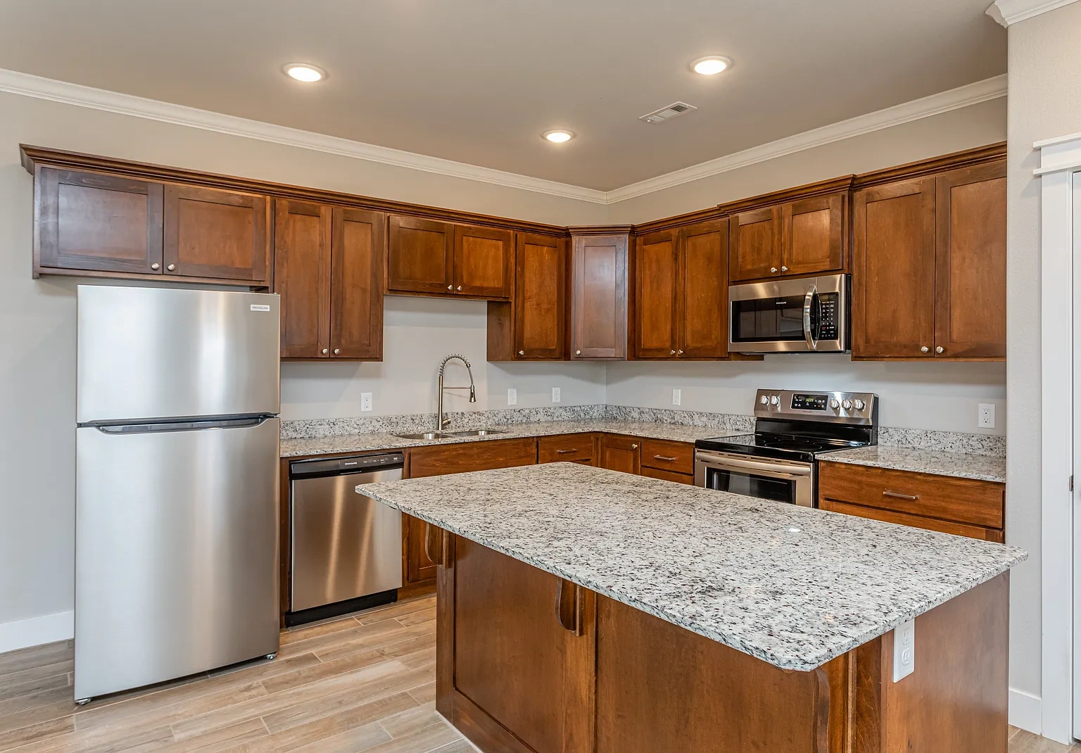 Cedar Crest – photo 1