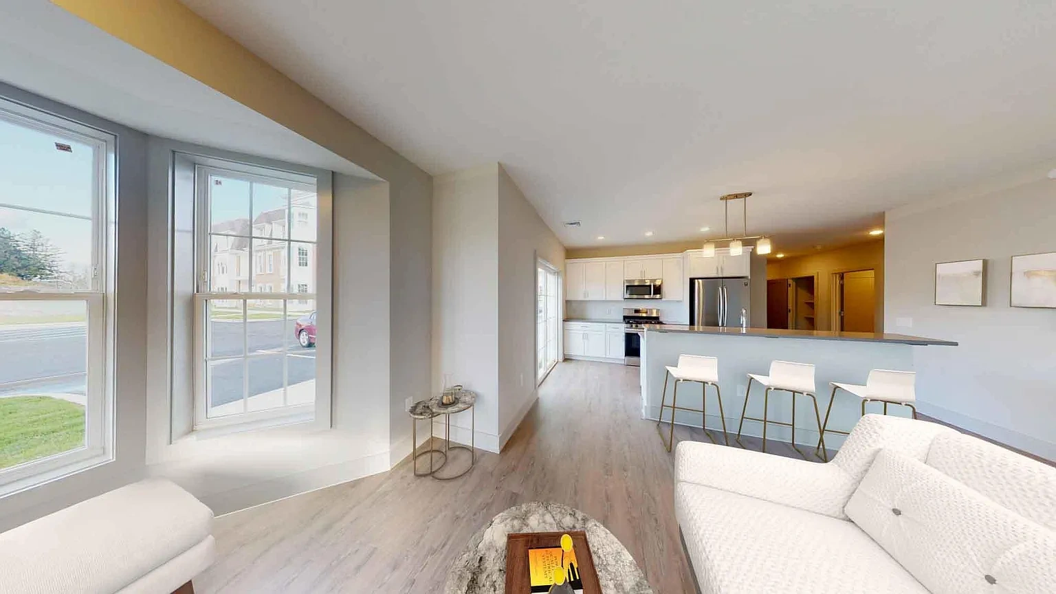Fairfield Townhomes at Islip – photo 4