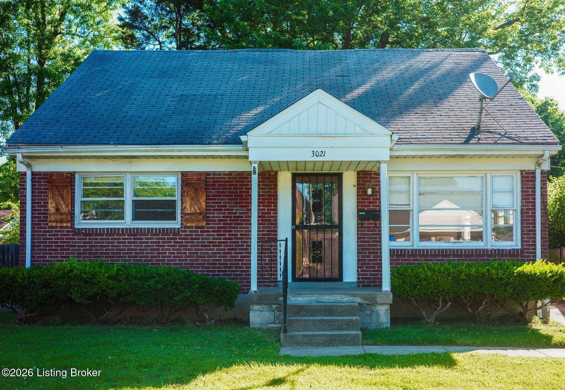 3021 Wedgewood Wy – photo 1