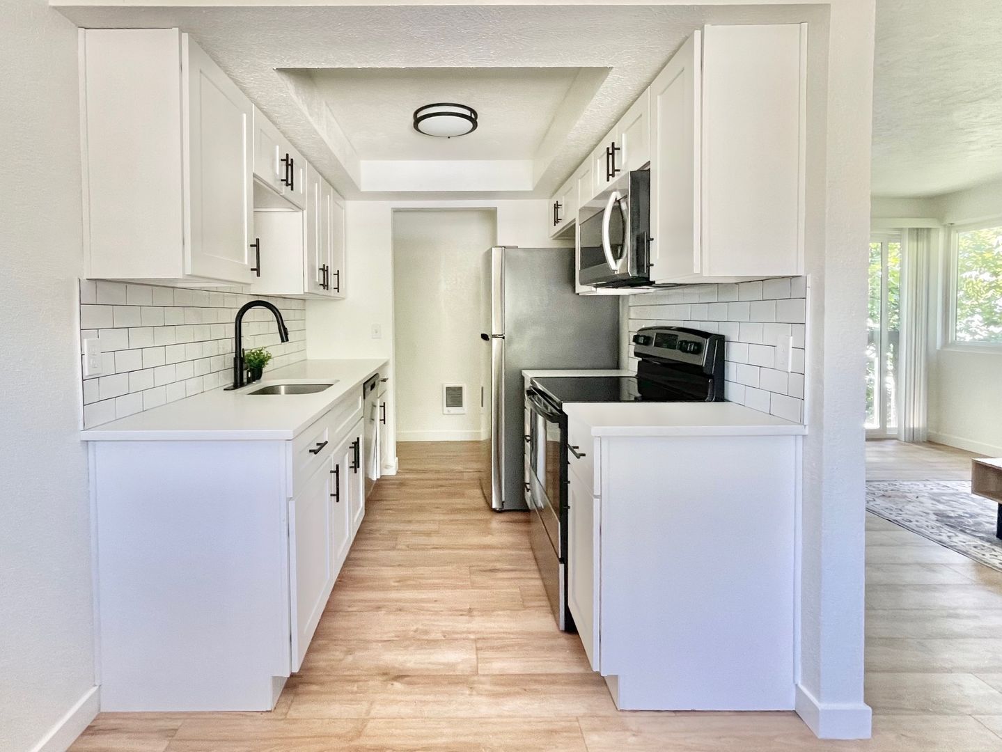 1110 W Tenth Ave unit #4 (STR) – photo 4
