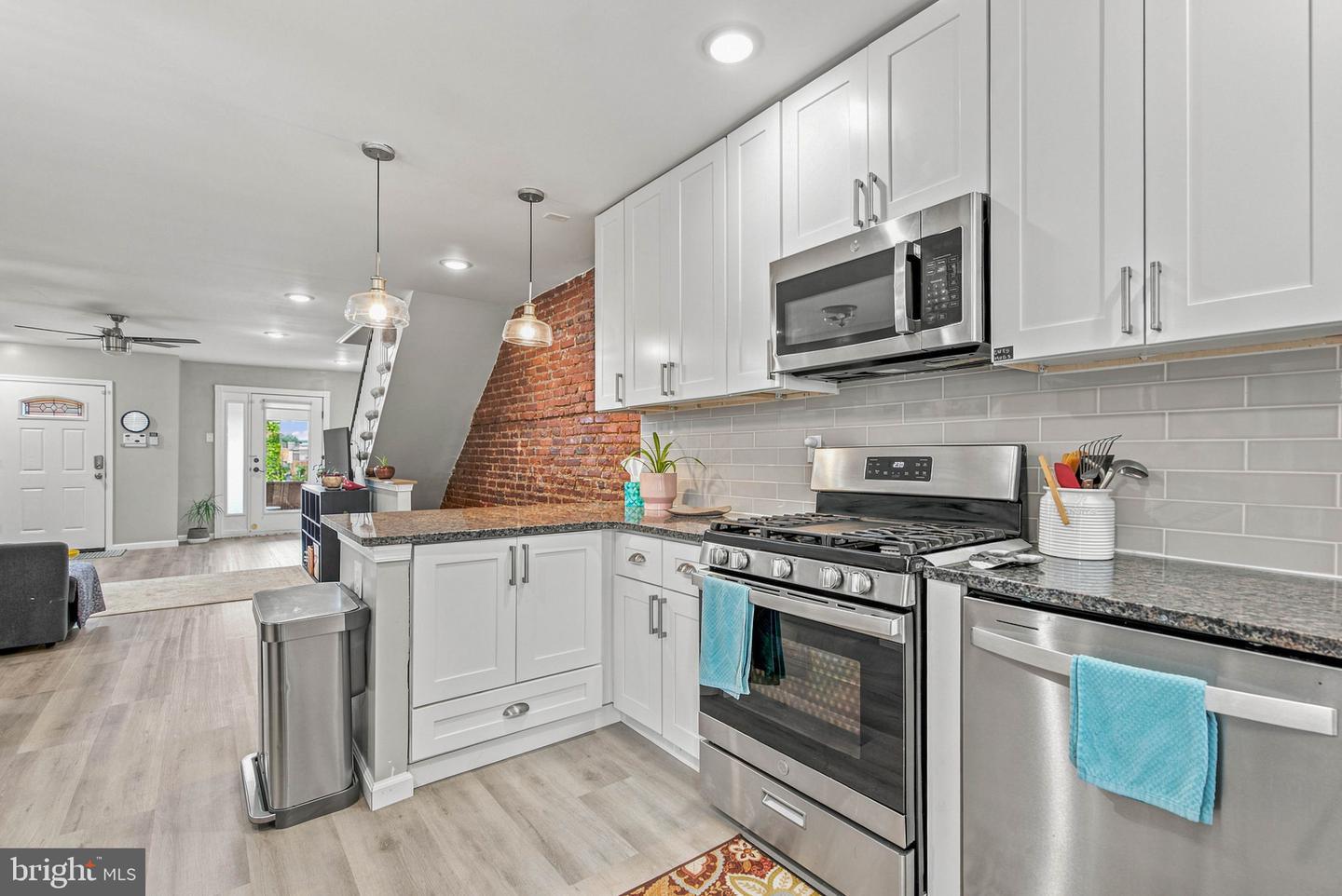 7002 Cedar Park Ave – photo 5