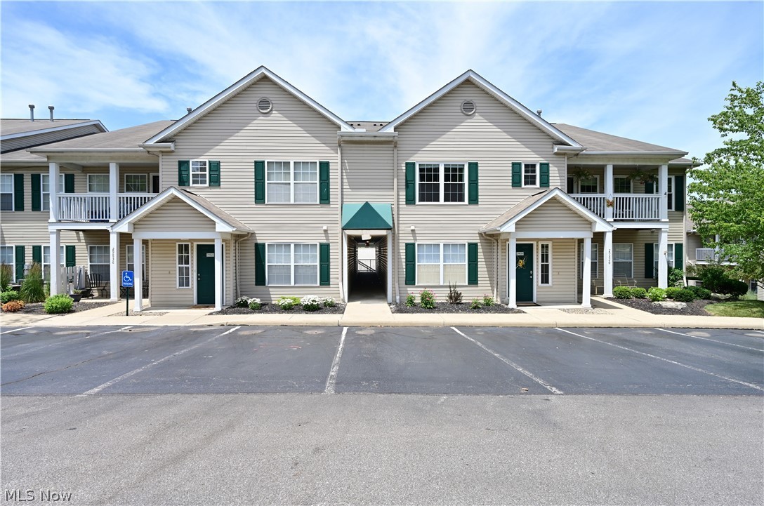 29842 Center Ridge Rd unit 225 – photo 1
