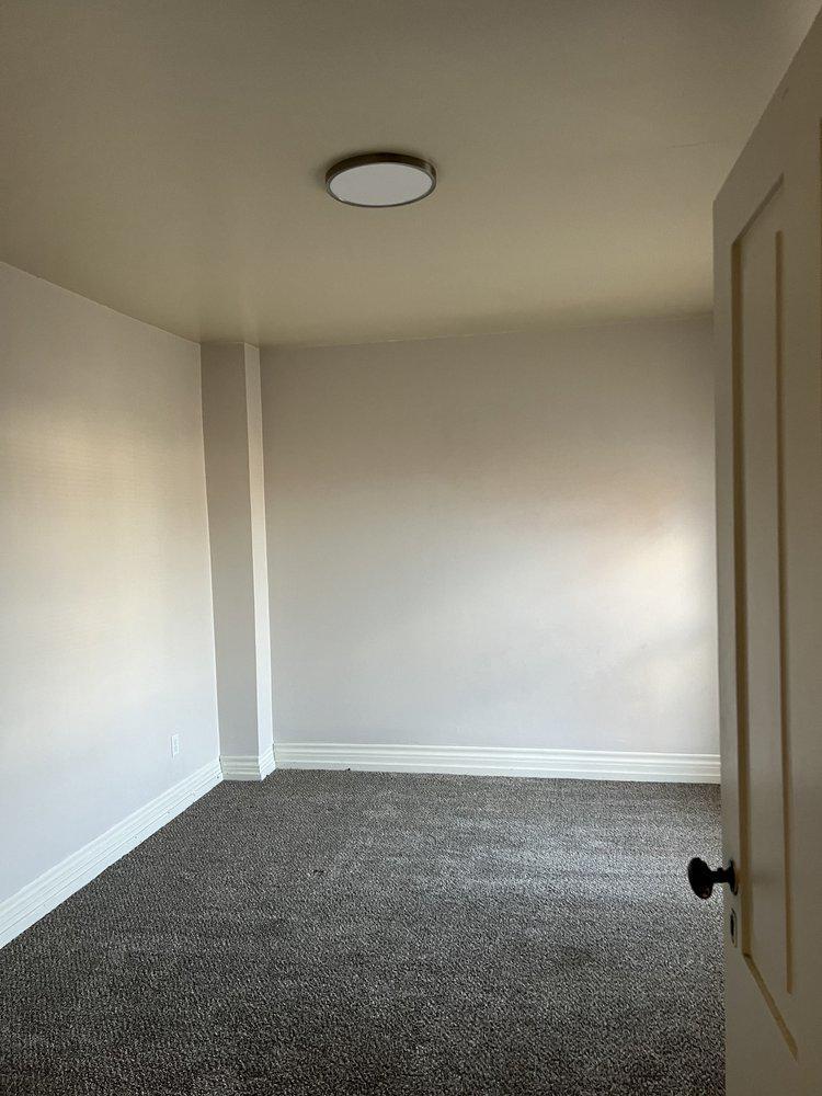 122 N Main St – photo 5
