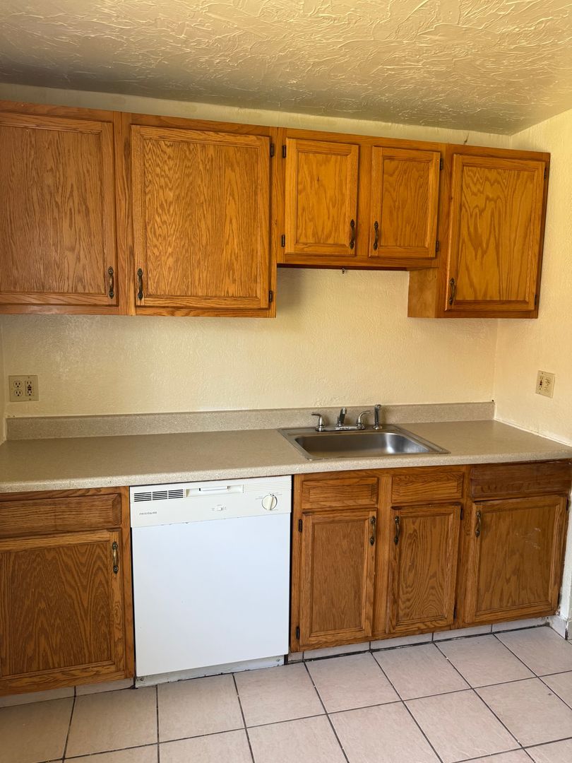 23921 Banbury Cir unit 7 – photo 1