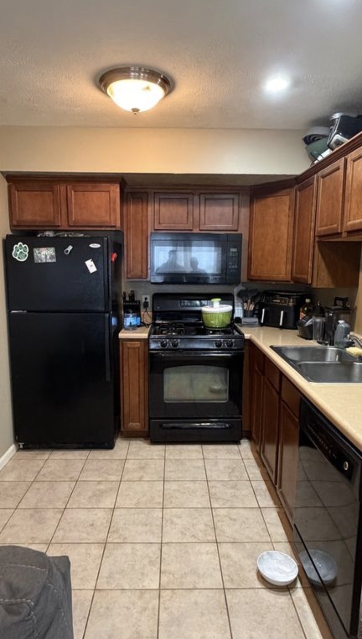 1110 Ekstam Dr unit 2 – photo 5