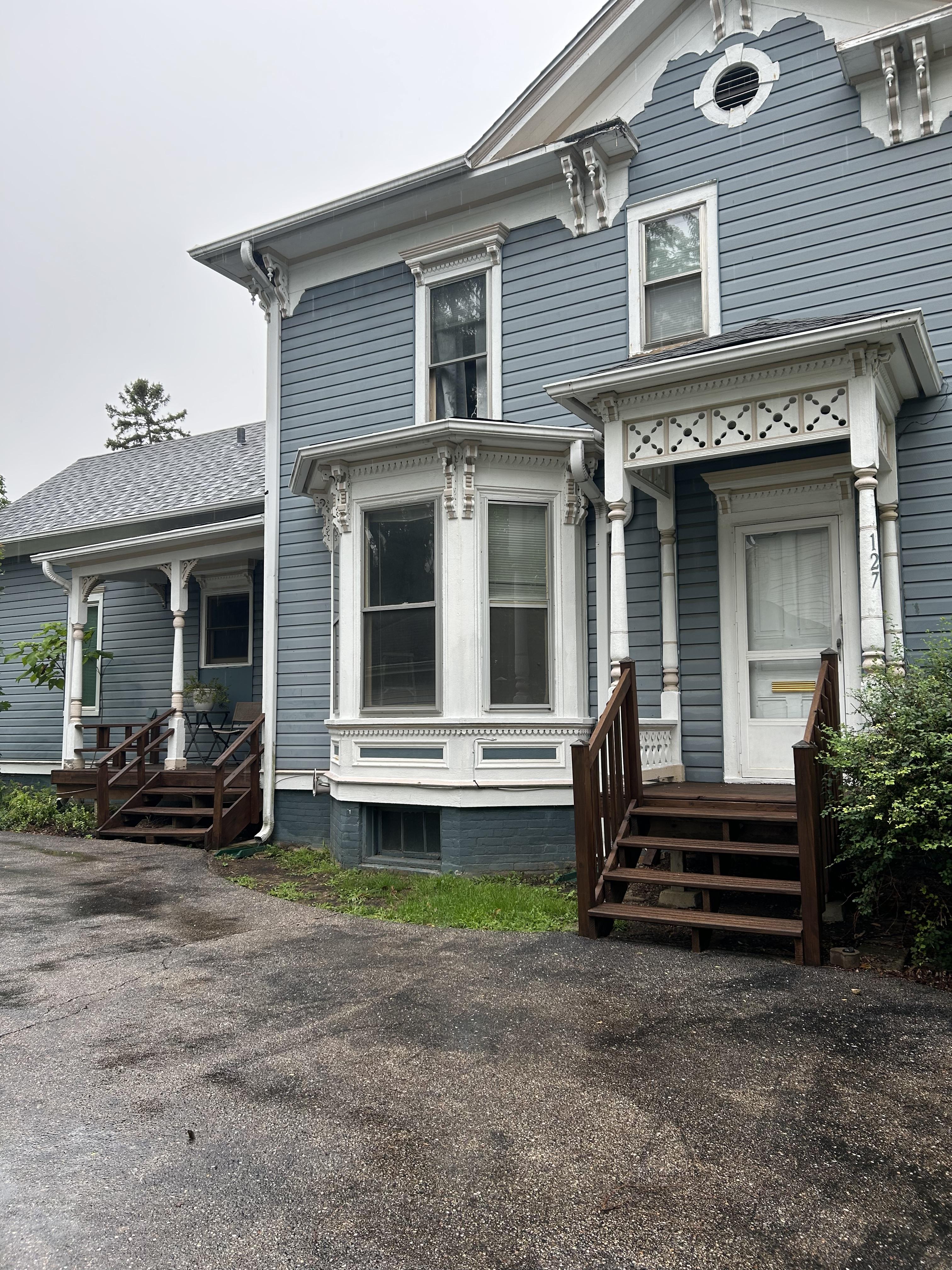 127 W Lincoln Ave unit 1 – photo 2