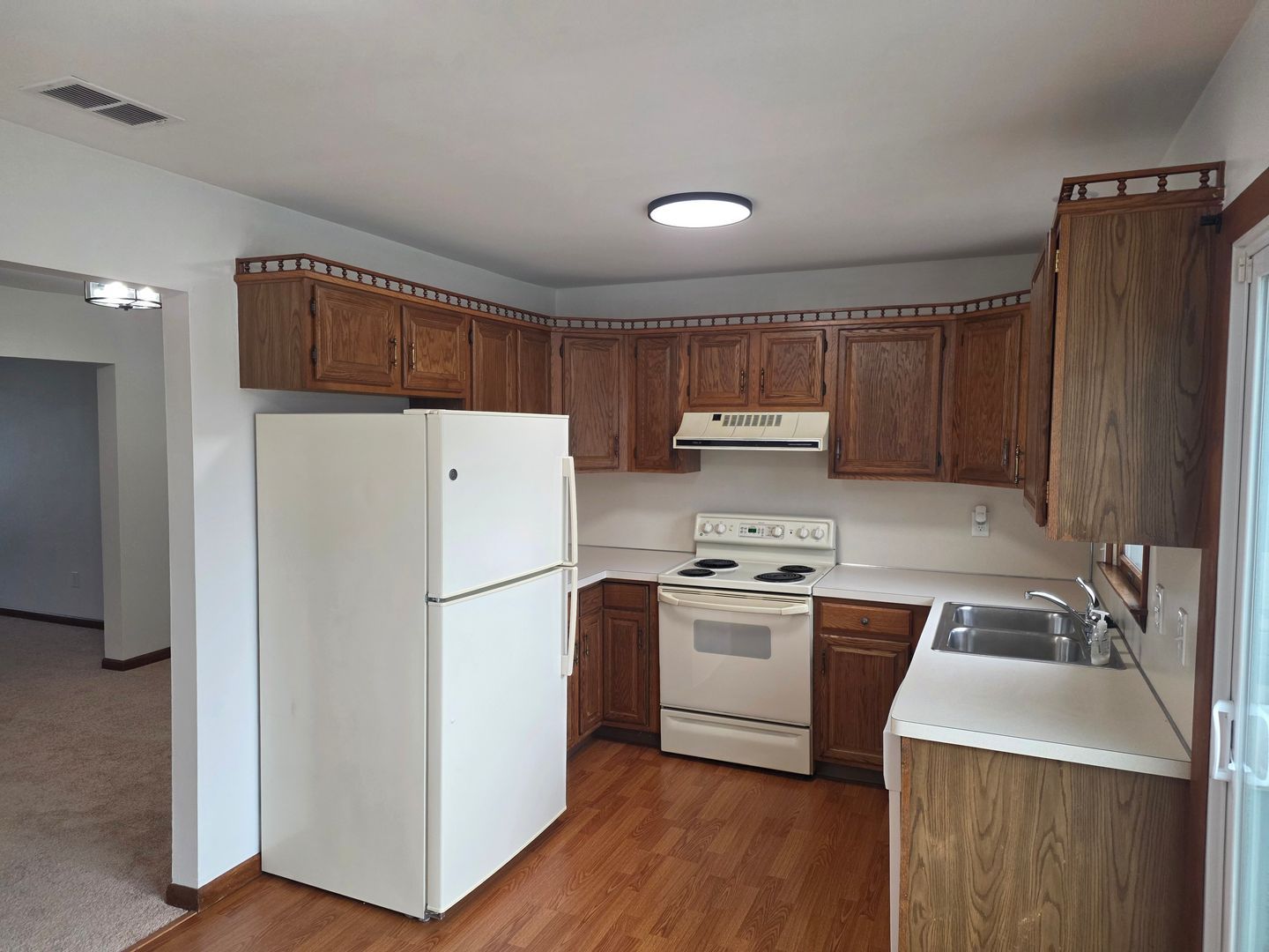 1118 Bernice Dr – photo 4