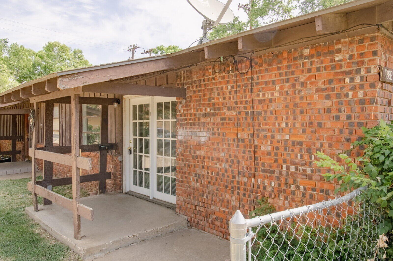 2812 43rd St #7 – photo 1
