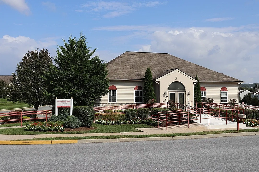 Buttonwood Gardens Apartments – photo 3