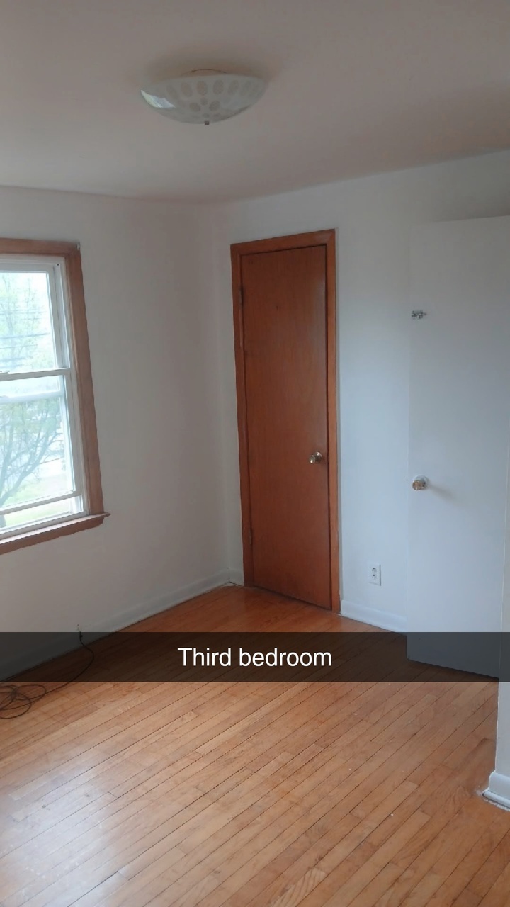 130 New Haven Ave – photo 4