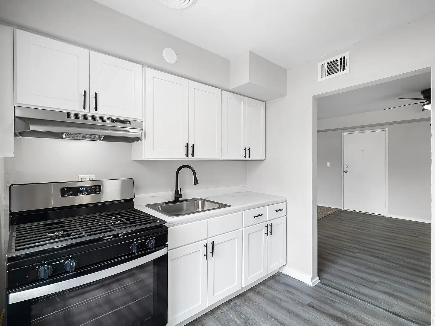 Heights Garden Apartments – photo 5