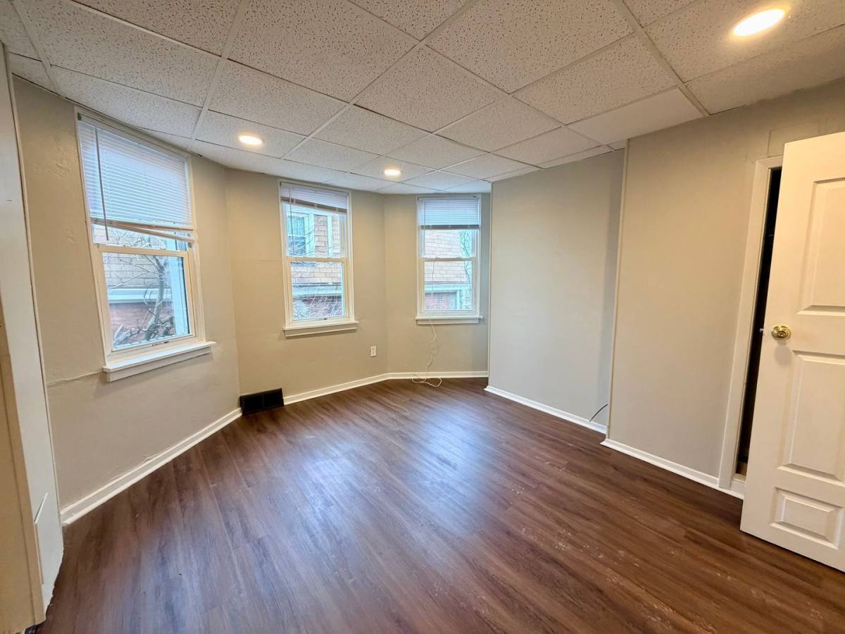 1644 Westmont Ave – photo 5
