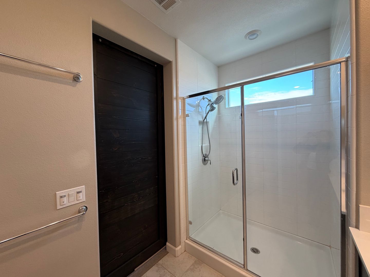1922 Strata St unit 5 – photo 2