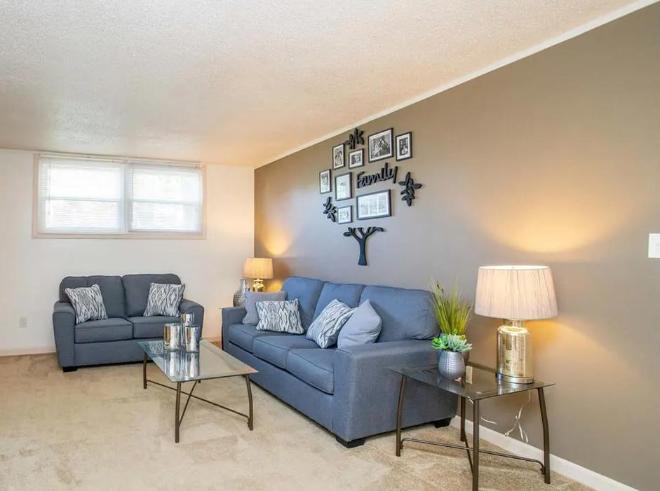 208 S Prospect Rd – photo 4