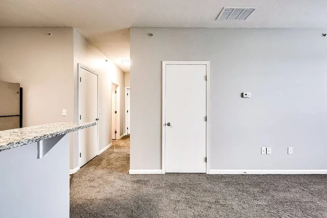 The Villas of Castleton Apartments – photo 1
