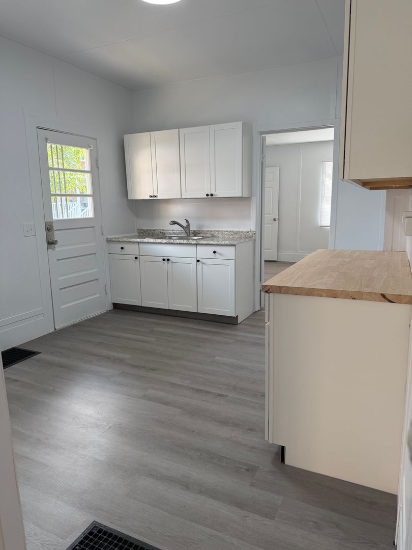 517 3rd Ave unit 1 – photo 1