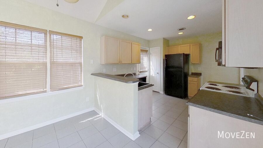 2406 Sapling Cir – photo 2