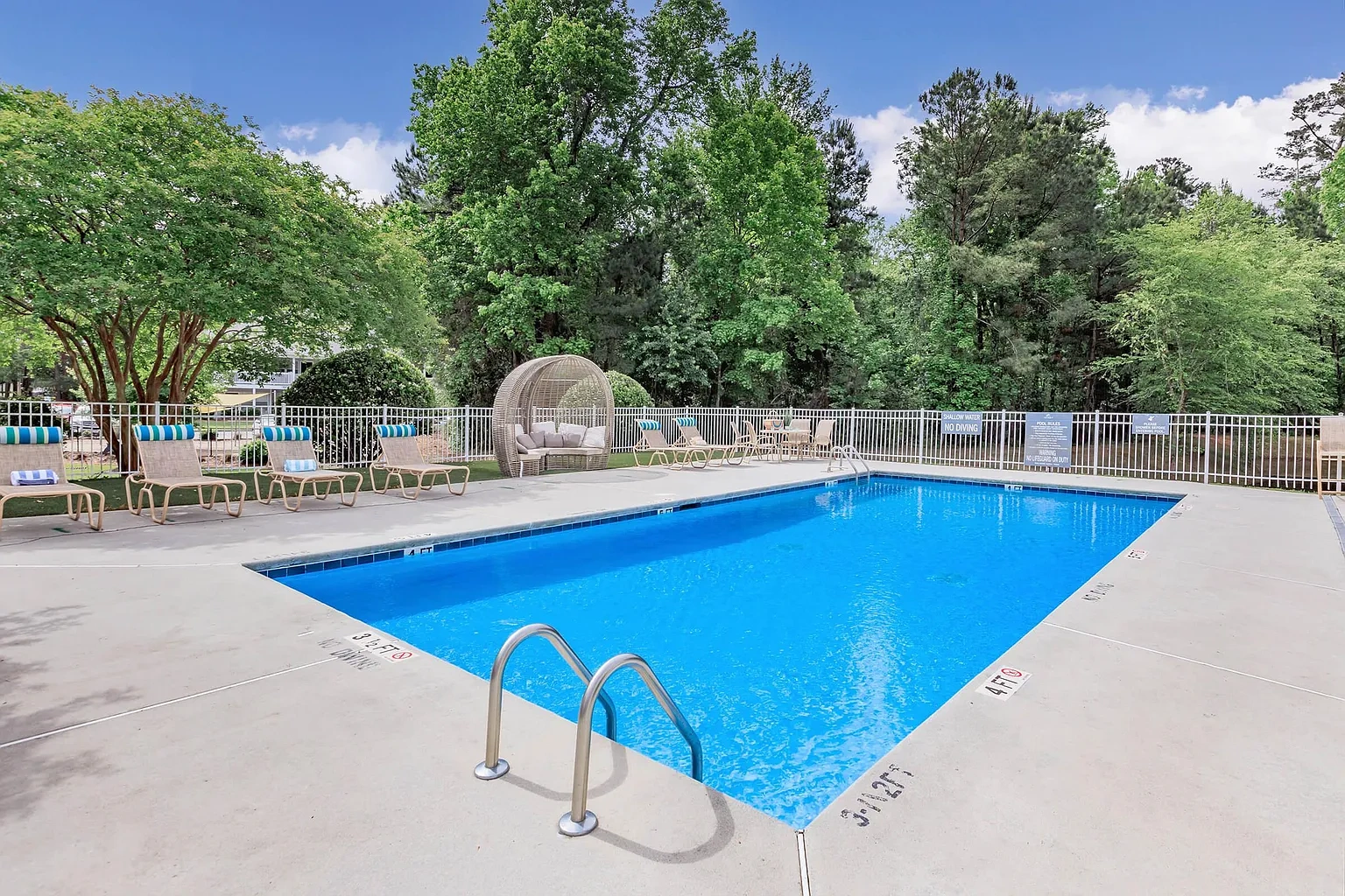 Antiqua Apartments – photo 4