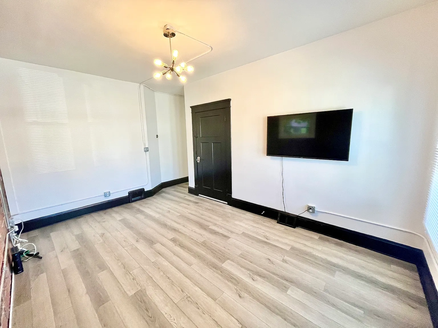 1331 W 65th St – photo 5