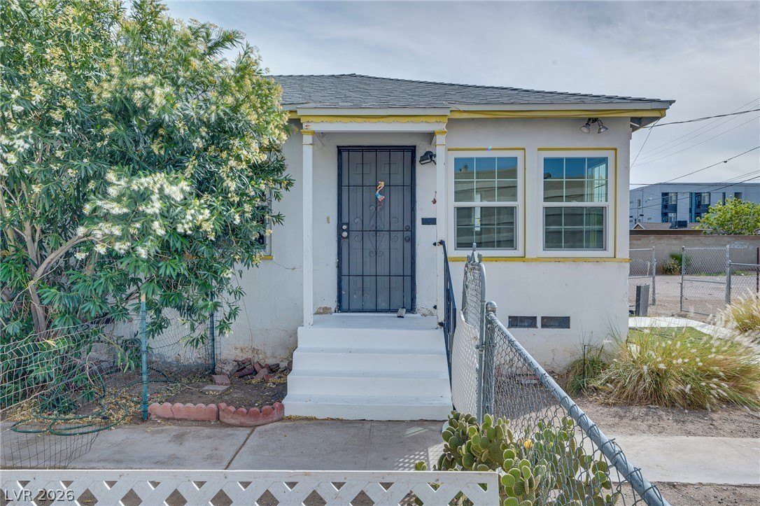 914 S 4th St #2 – photo 1