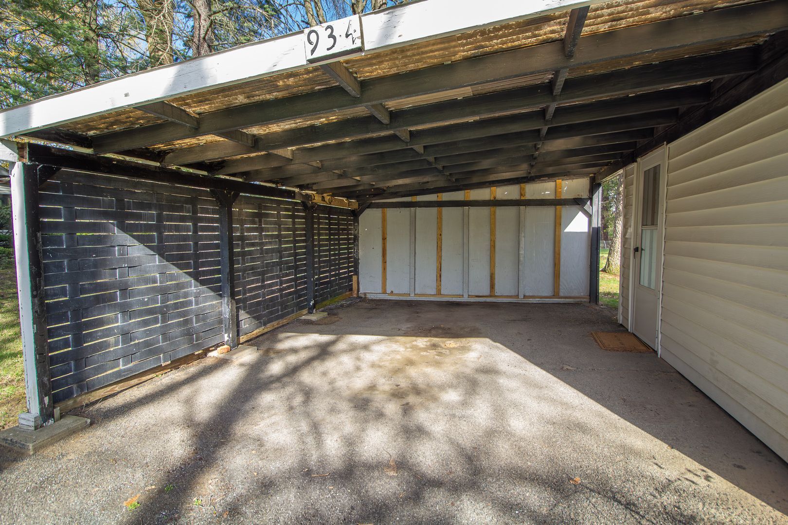 934 Mohegan Rd – photo 3