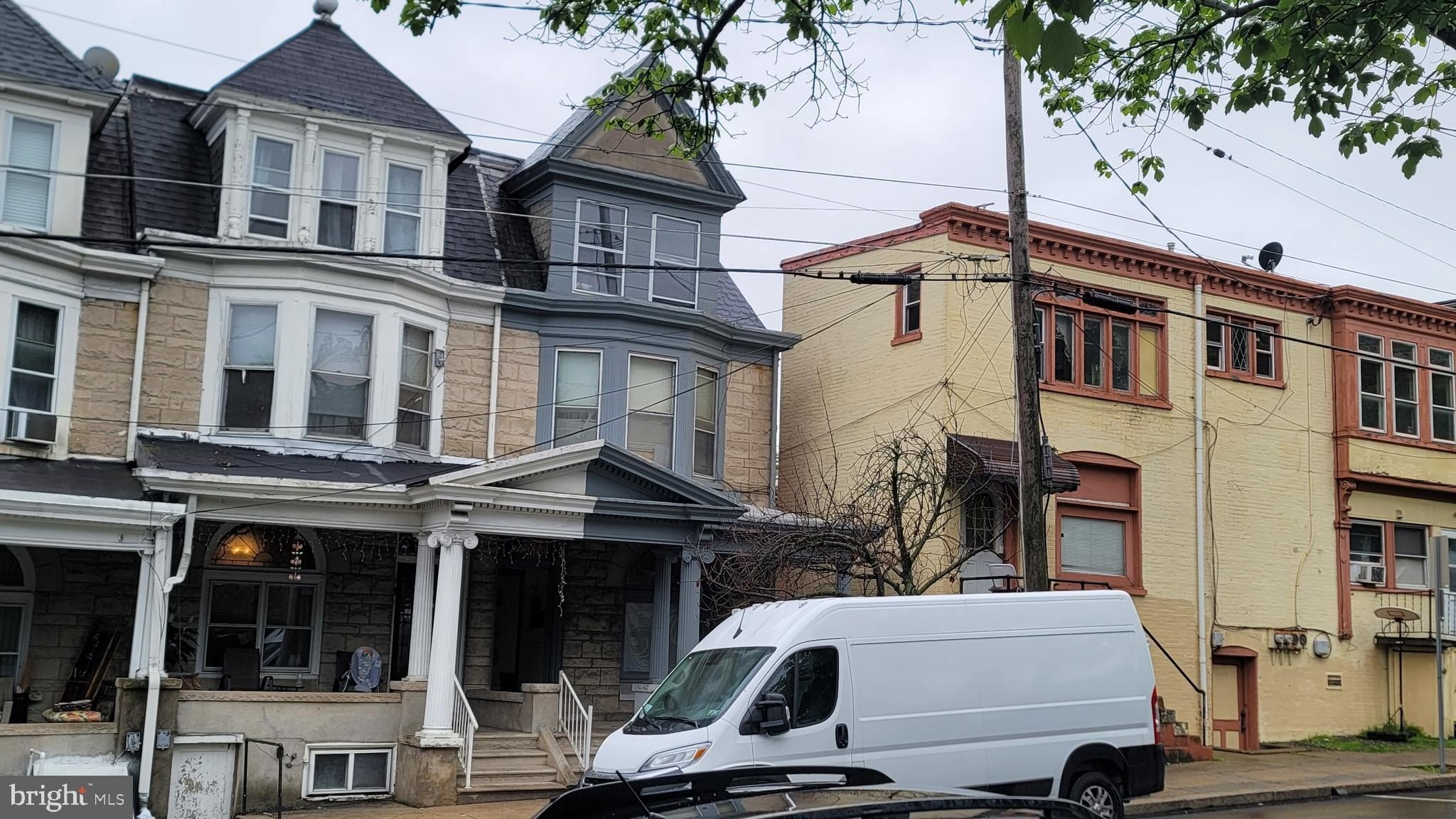 324 Spring St #3 – photo 2