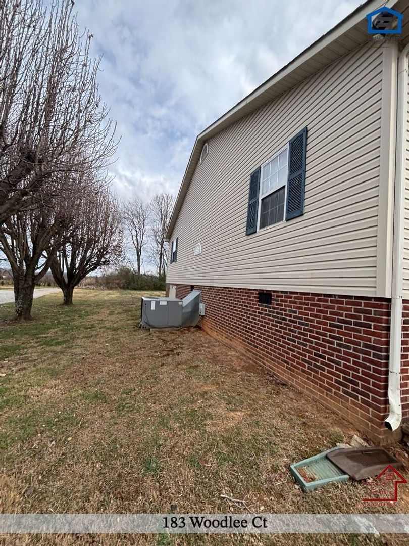 183 Woodlee Ct – photo 4