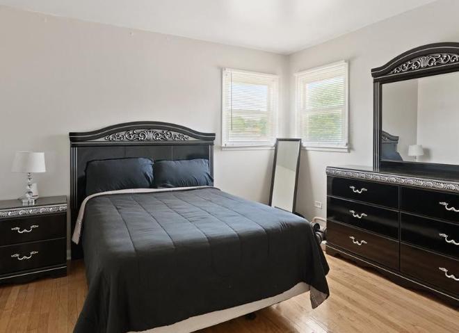 2130 122nd St – photo 2