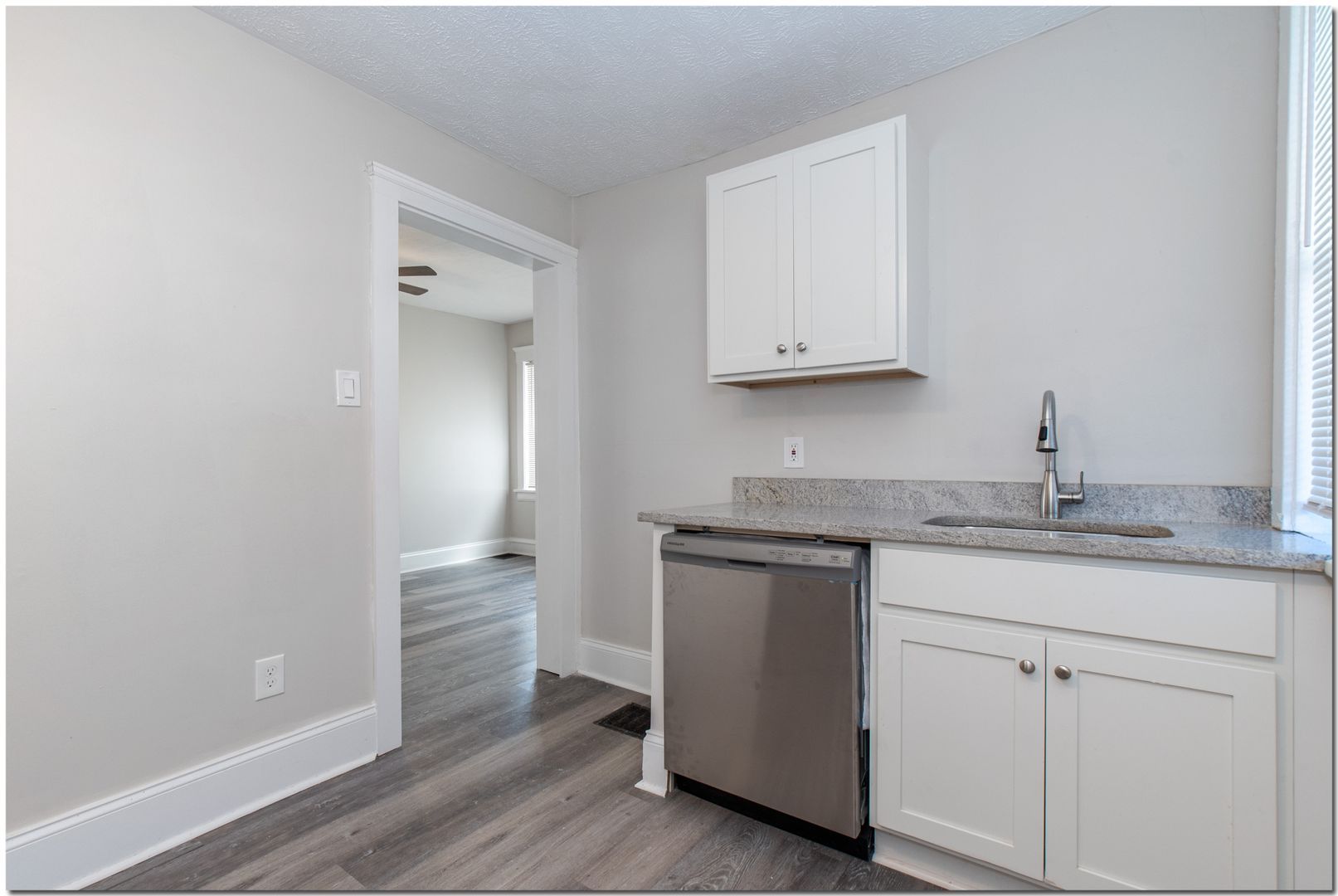 1406 W 75th St unit 1 – photo 3