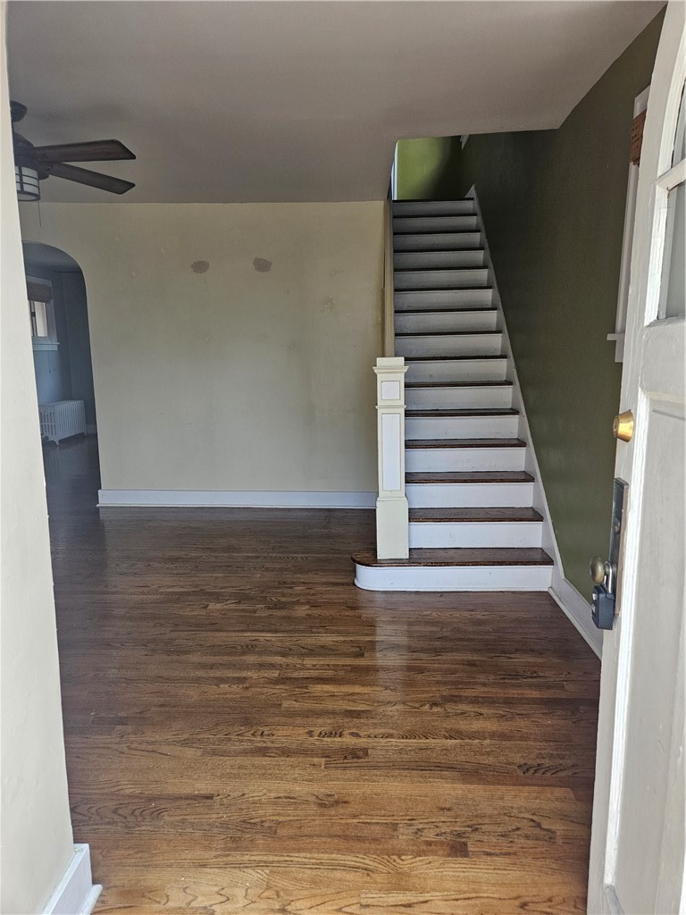 713 Hazelwood Ave – photo 2