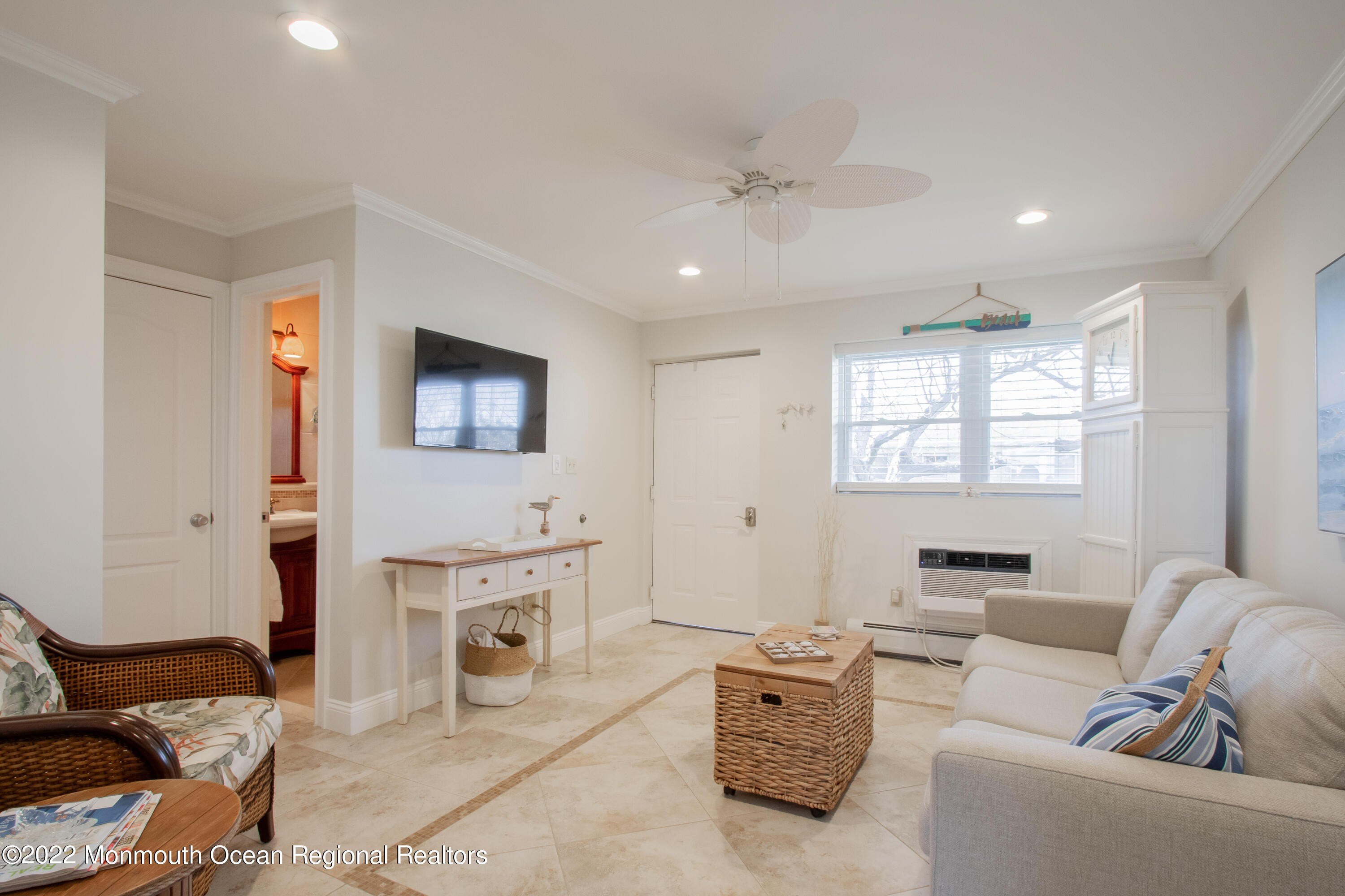 455 Ocean Blvd #25 – photo 5