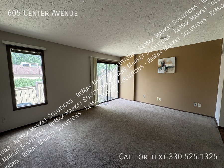 605 Center Ave – photo 3