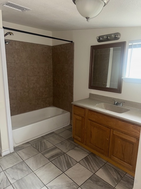 823 Monterrey St – photo 3