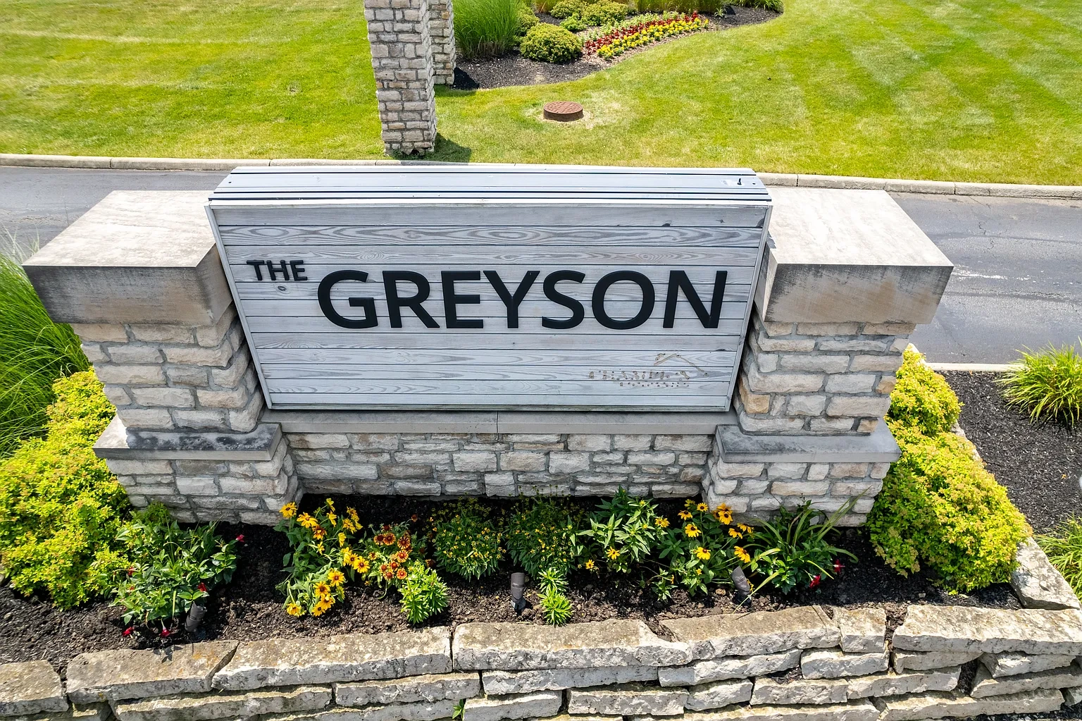 The Greyson – photo 2