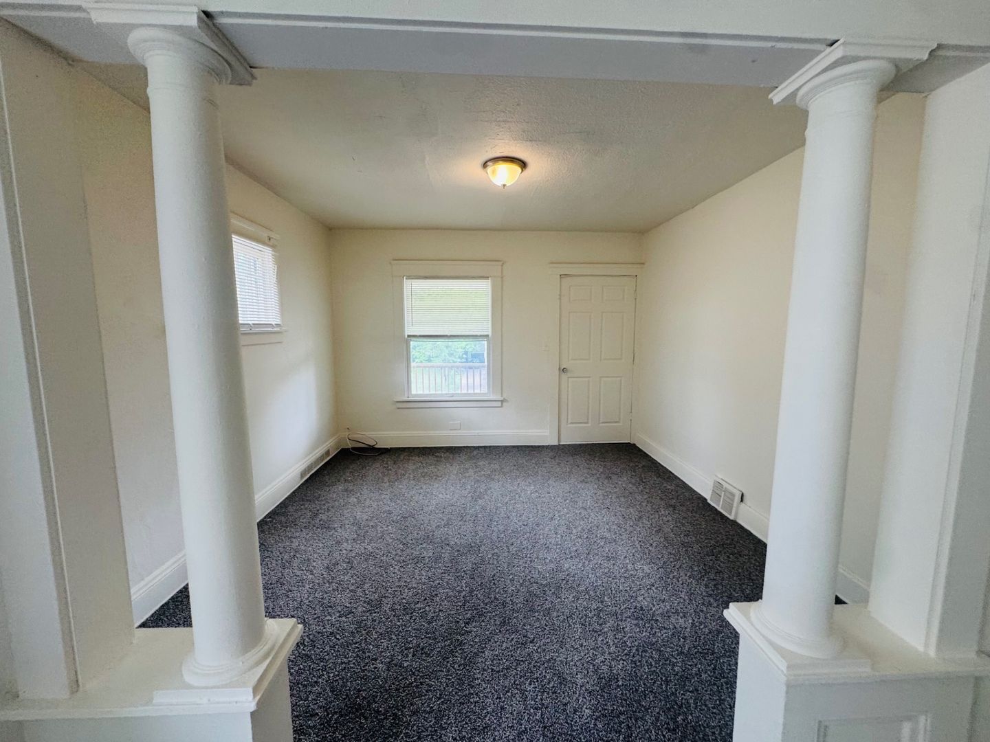 3039 E 126th St unit UP Unit – photo 4