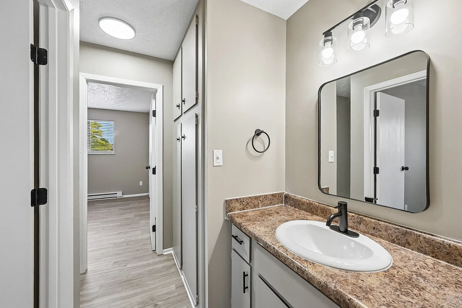 Abbington Village Apartments – photo 5