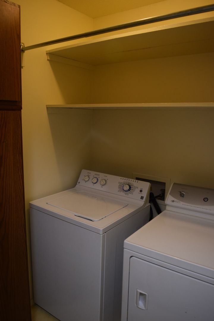 904 Hartwell Dr unit 904-02 – photo 4