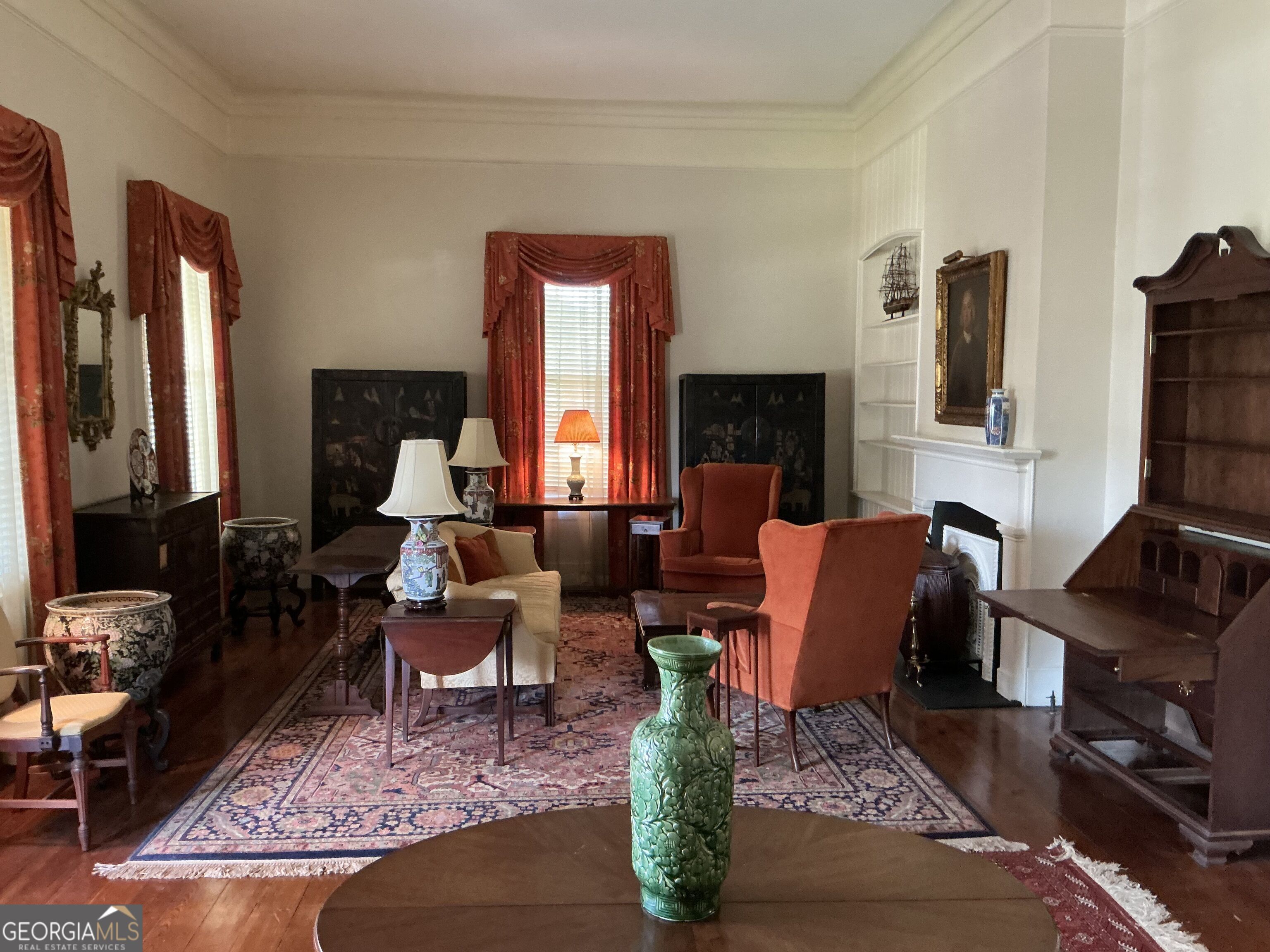 992 Tatnall St – photo 3