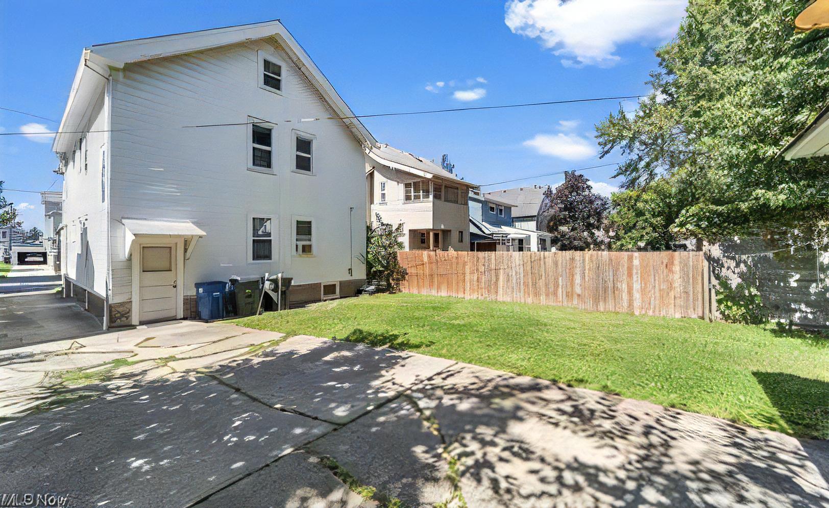 1575 Orchard Grove Ave unit 2 – photo 3