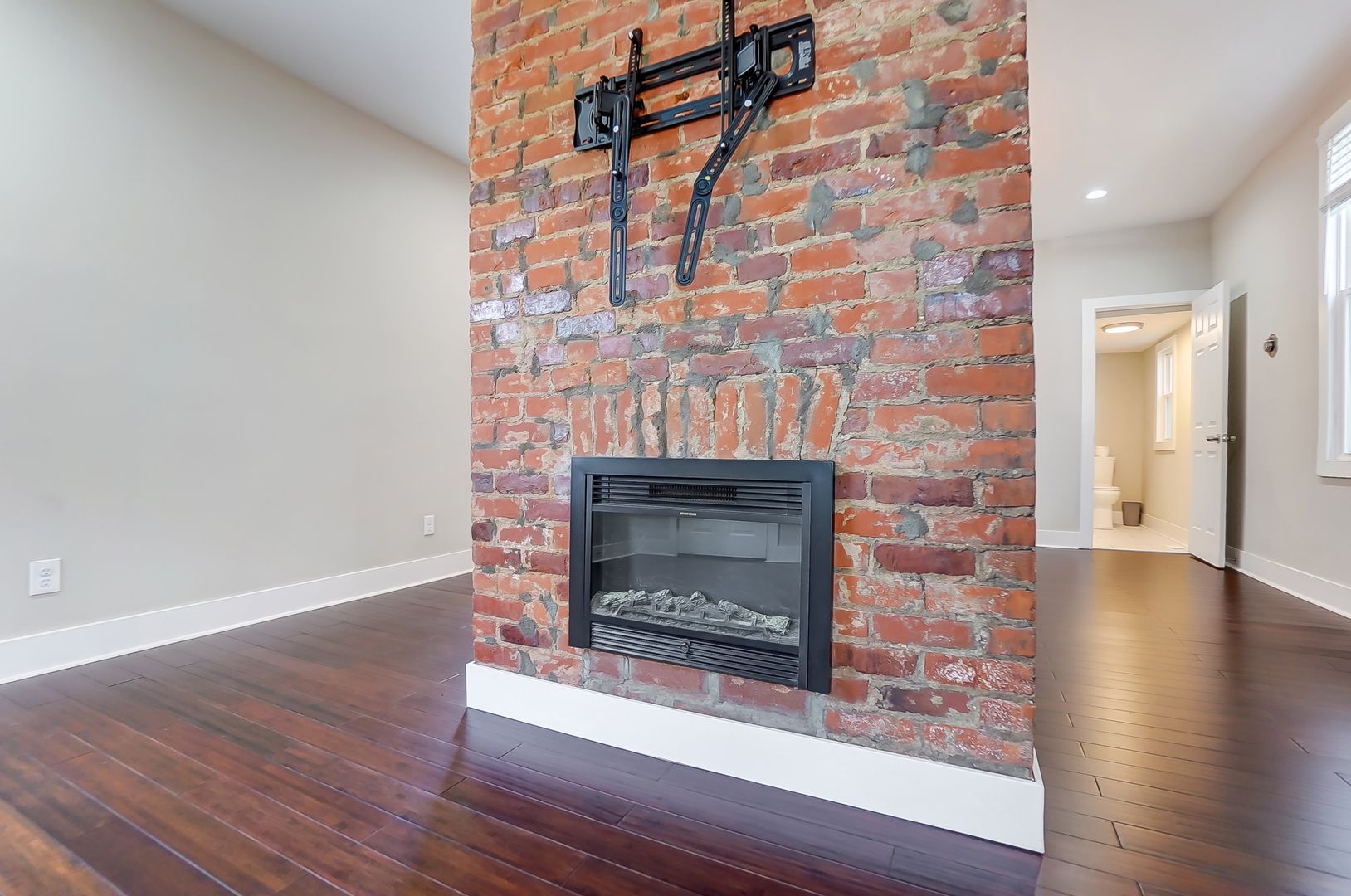 5107 Marion Ave – photo 5