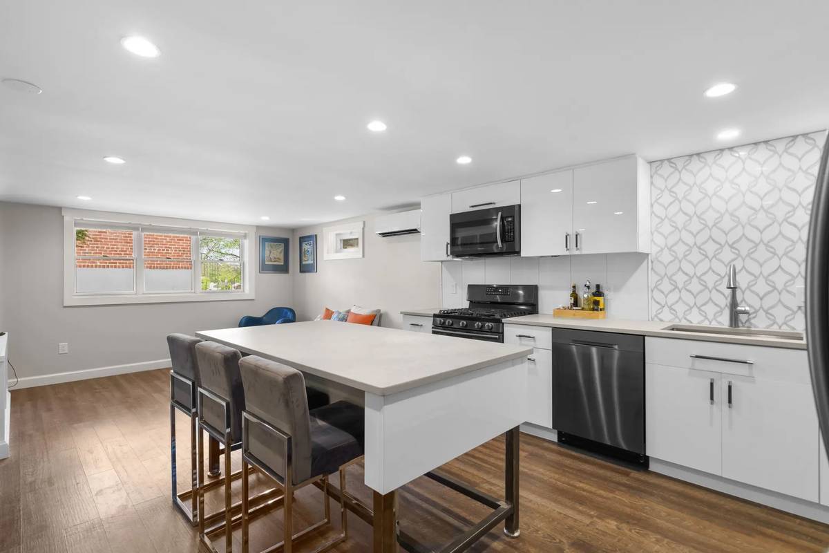 4701 Olden Rd unit B – photo 2
