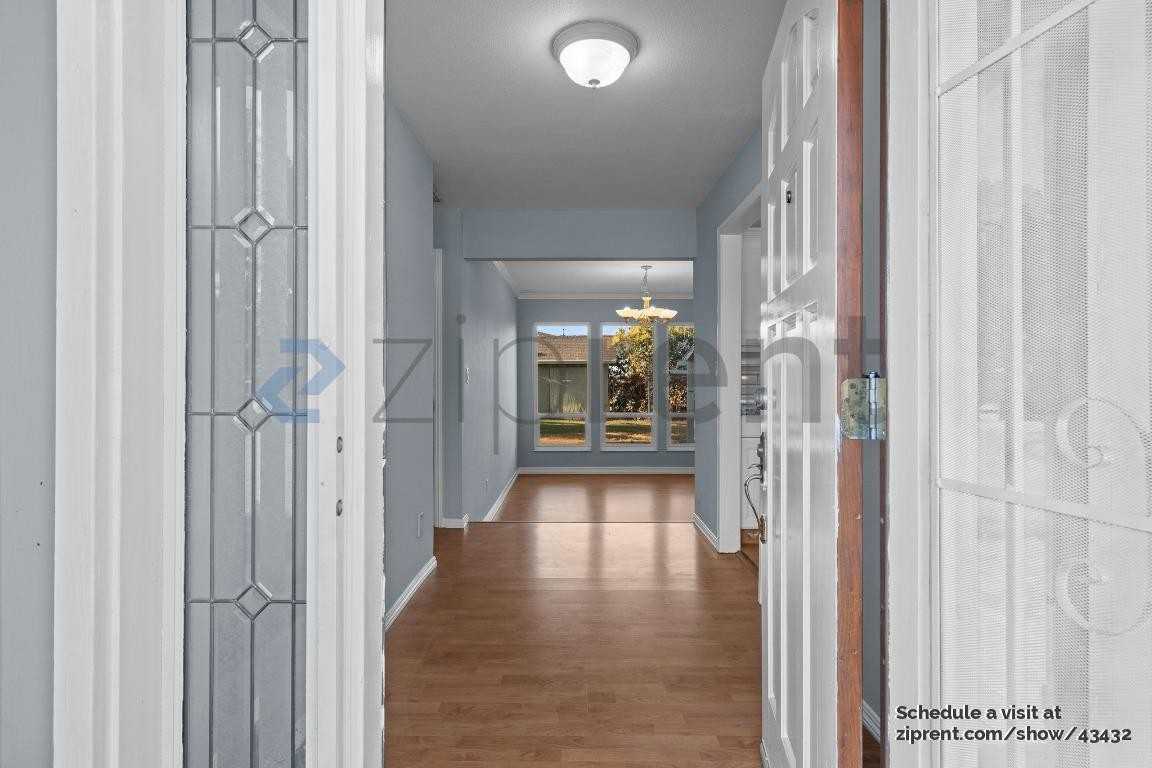 6404 E Woodward Ave – photo 5