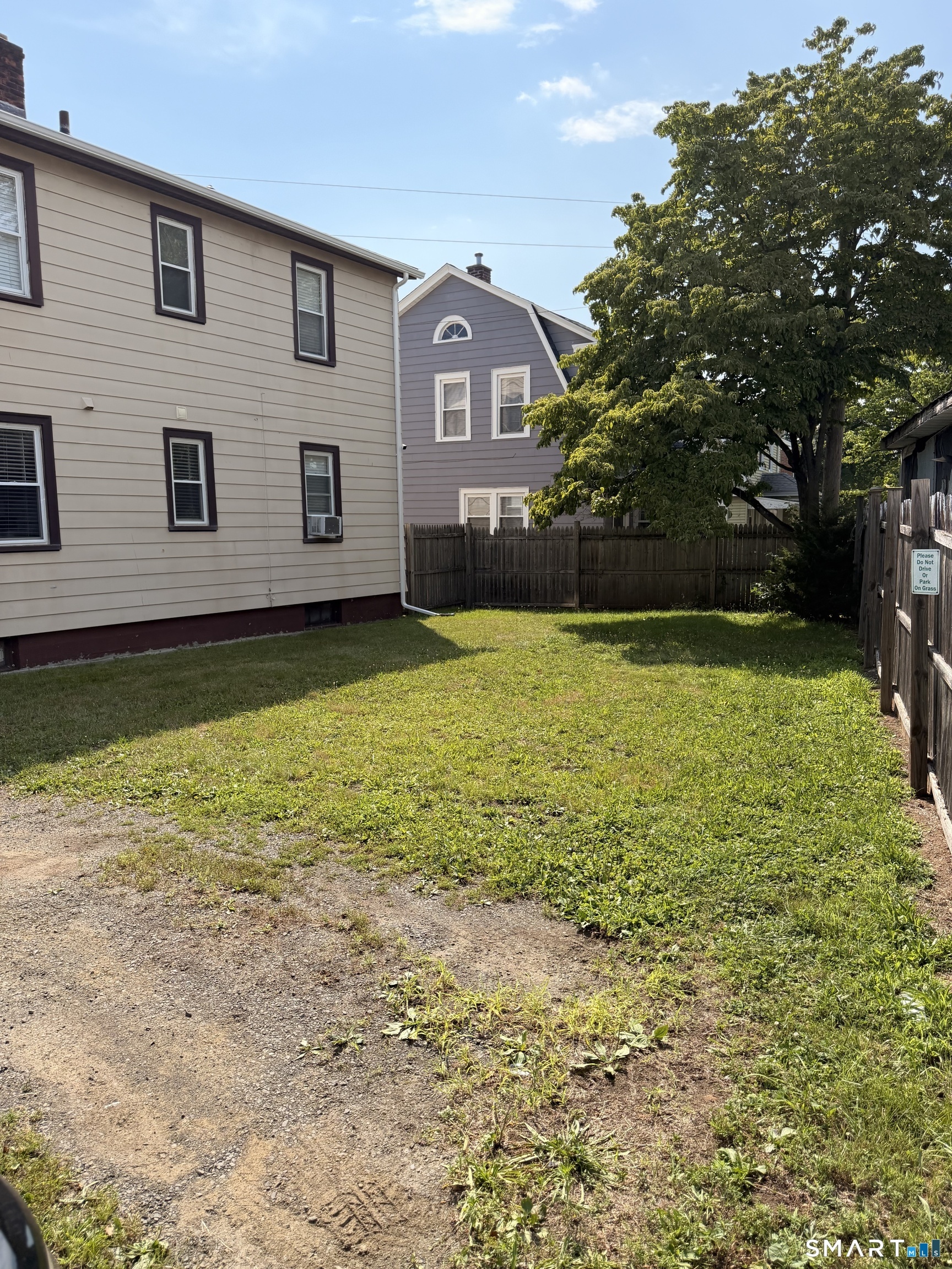 47 Woodin St – photo 4