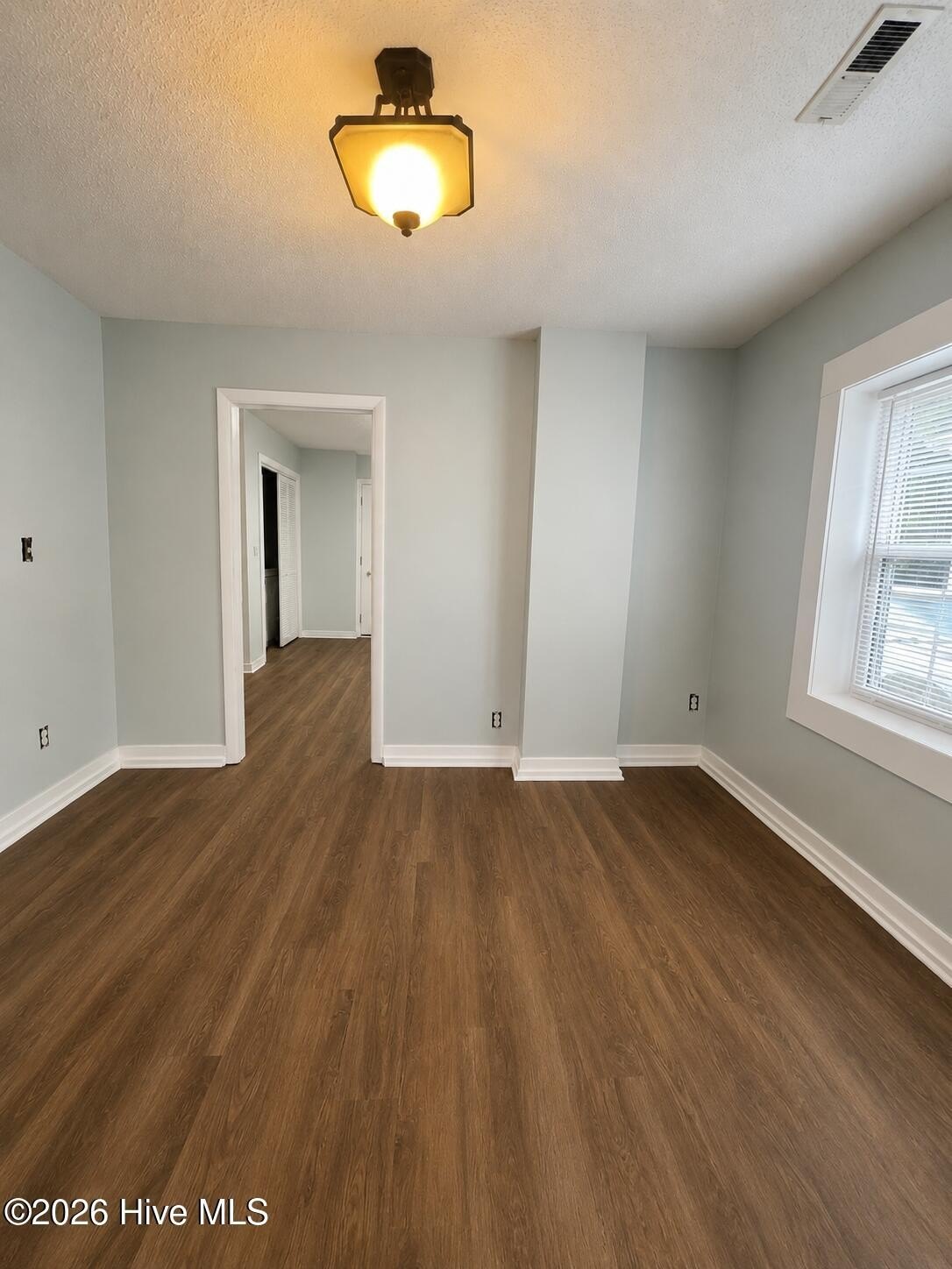 1303 King St – photo 3