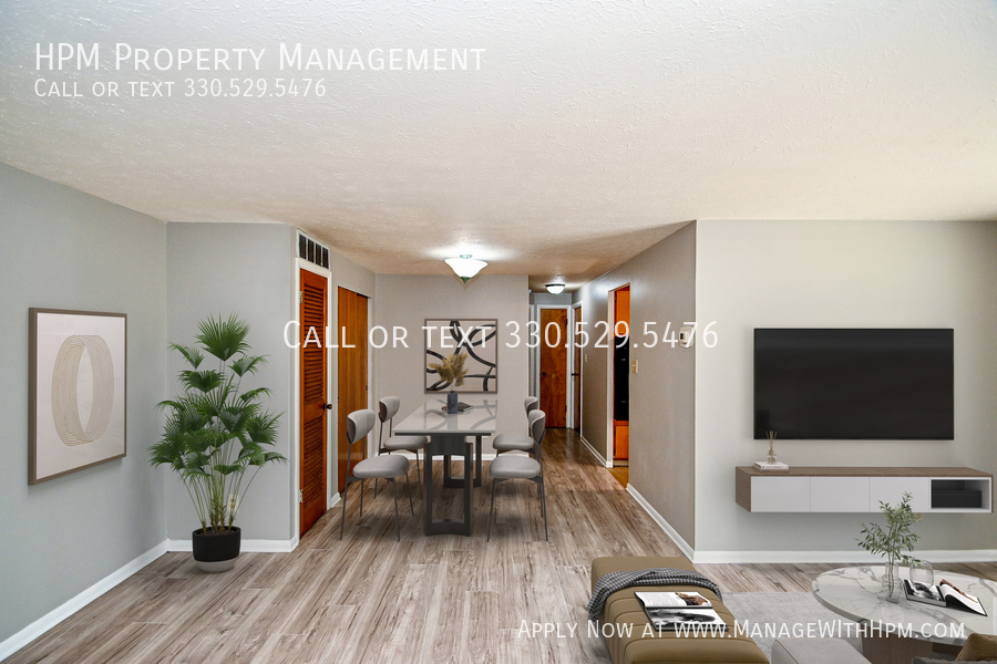 842 S Green Rd – photo 3
