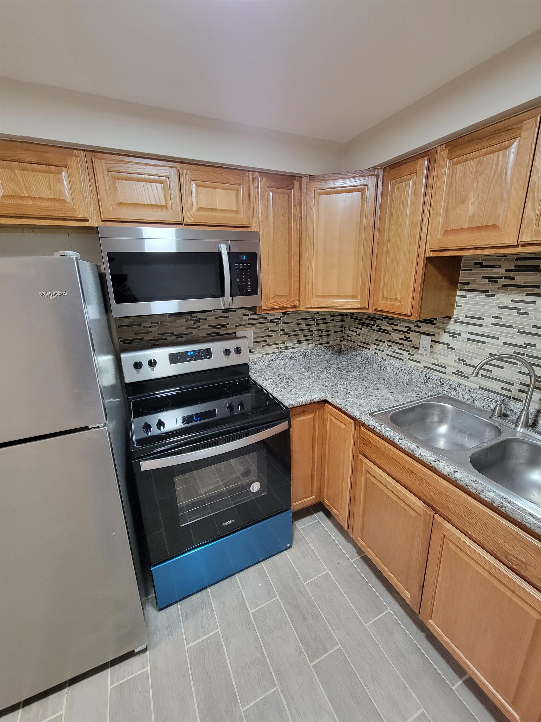 2121 Clayton Ave unit # 5 – photo 1