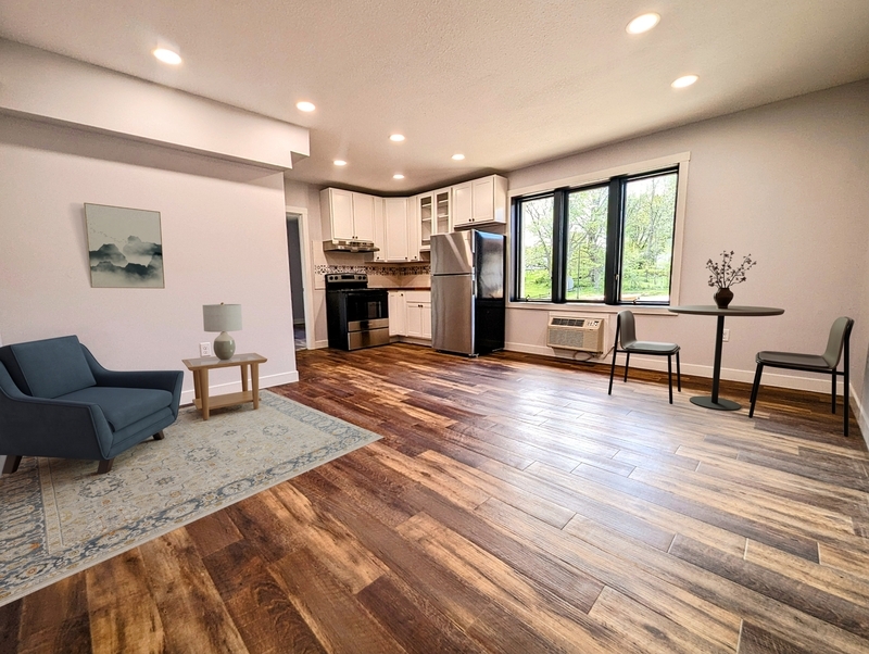 413 Jefferson St unit 21 – photo 2