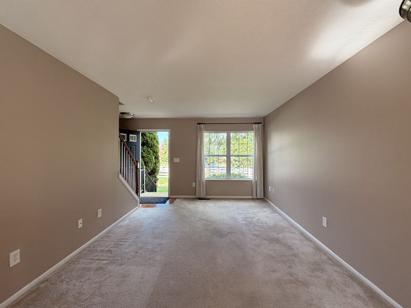 717 Lazelle Rd – photo 4